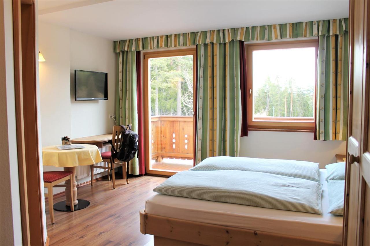 Hotel Landgasthof Laerchenwald Collepietra  Eksteriør billede